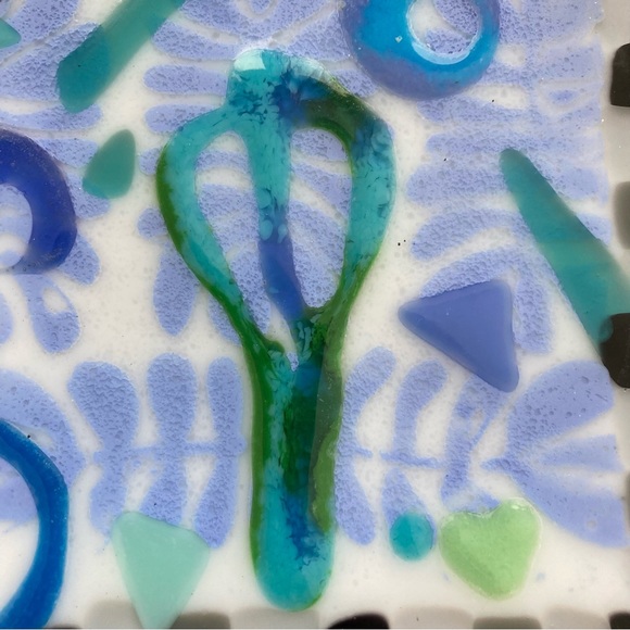 Island Style Fused Art Glass  Handmade  Original 8” x6” RectangularTray Original - Picture 6 of 11